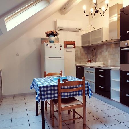 Au Bord Du Foron Apartment Scionzier Bagian luar foto