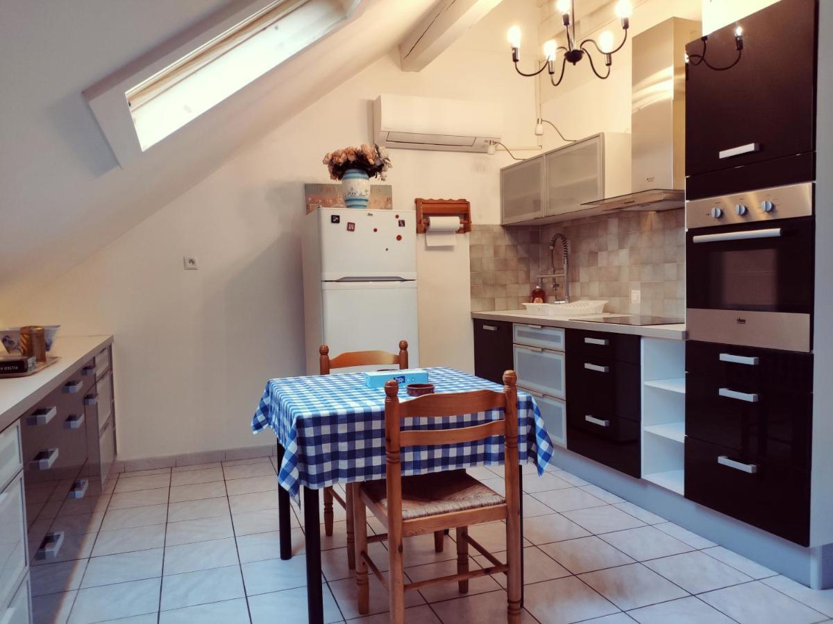 Au Bord Du Foron Apartment Scionzier Bagian luar foto